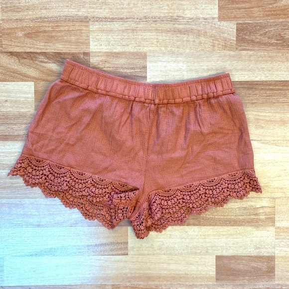 Woven Fabric fringe shorts size medium - Picture 1 of 6